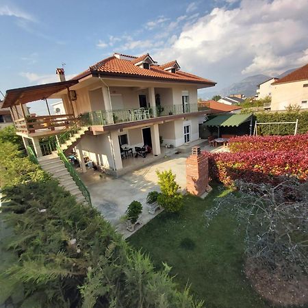 Villa Cerpja Kamez エクステリア 写真